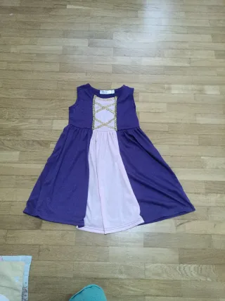 Vestido morado y rosa