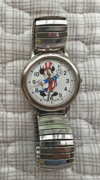 Reloj Disney Mickey Plateado