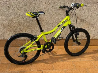 Bicicleta B-Pro 20" de aluminio .