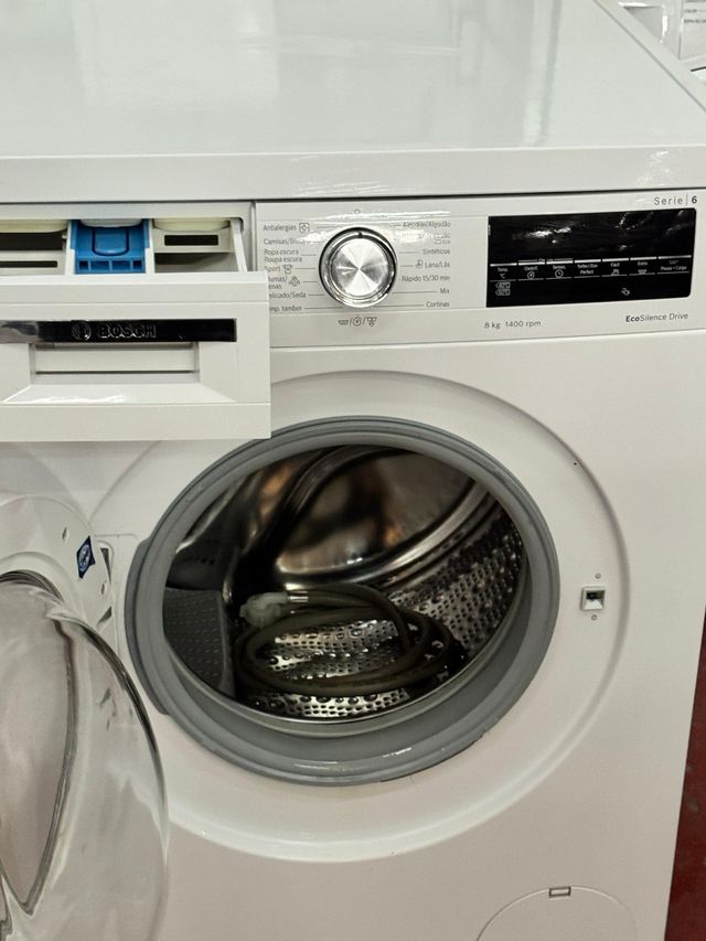 LAVADORA DE CARGA FRONTAL MARCA BOSCH DE 8 KILOS