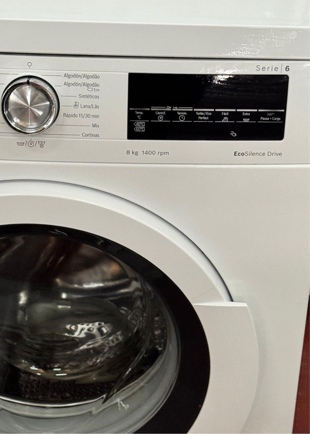 LAVADORA DE CARGA FRONTAL MARCA BOSCH DE 8 KILOS