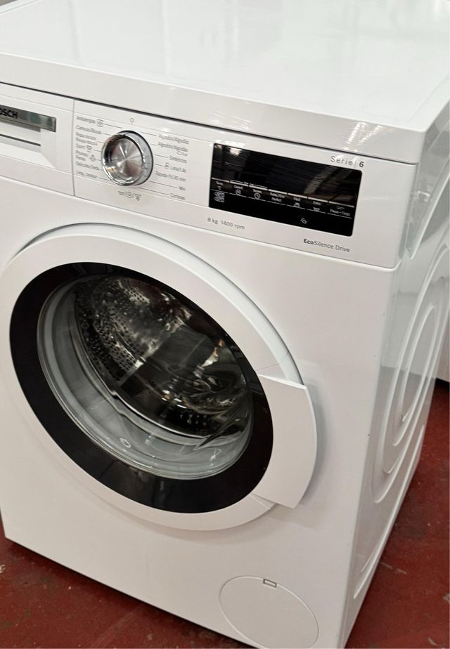 LAVADORA DE CARGA FRONTAL MARCA BOSCH DE 8 KILOS