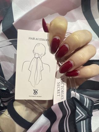 Victoria's Secret Bufanda Satén Rosa precionegocia