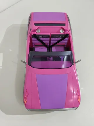 Macchina per bamboline rosa e viola