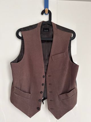 Chaleco Zara Man Marrón Oscuro