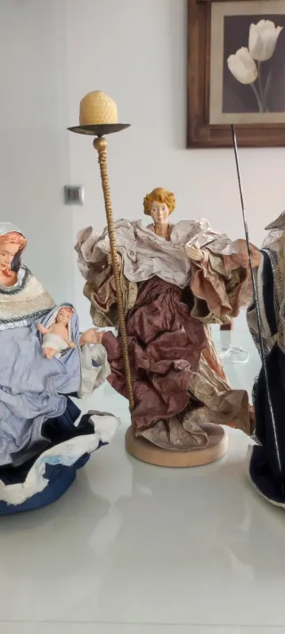 Belén 3 piezas, confeccionado en papel maché.