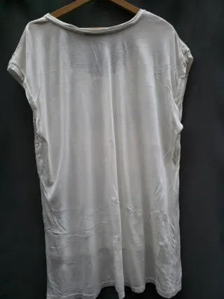 Blusa blanca con encaje y doble forro talla 50-52
