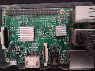 Raspberry Pi 3B + Fuente + Mando + Recalbox