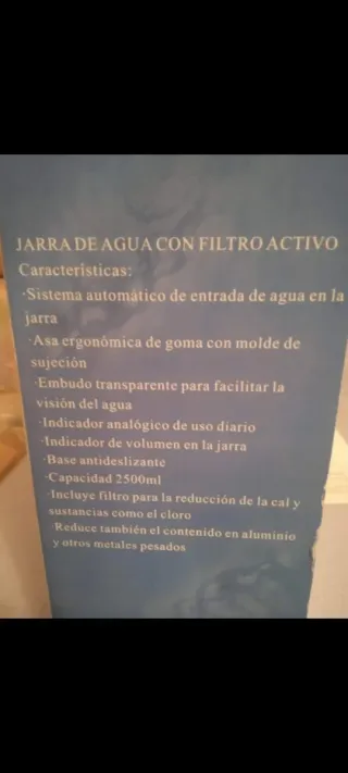 CARAFFA. FILTRA L'ACQUA