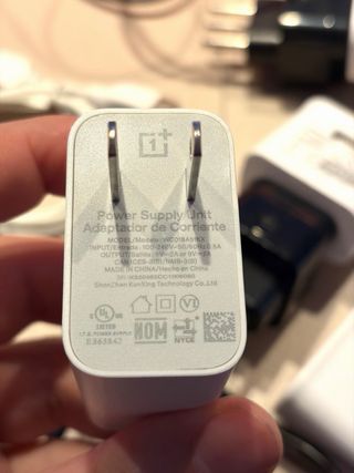 Caricatori e cavi Samsung, Amazon, One+