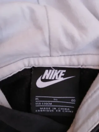 Sudadera Nike Air Negra y Blanca