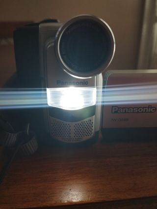 Videocámara Panasonic MiniDV NV-DS65 + Cintas