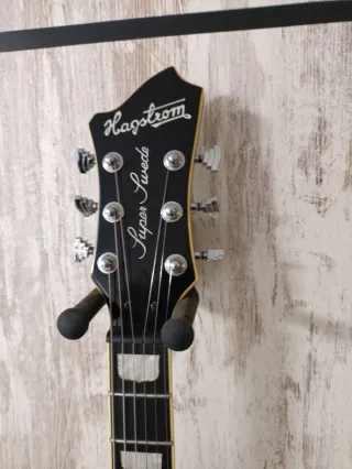 Guitarra Eléctrica Hagstrom Dark Suede Negra