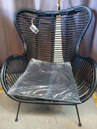Poltrona in rattan nero nuovo