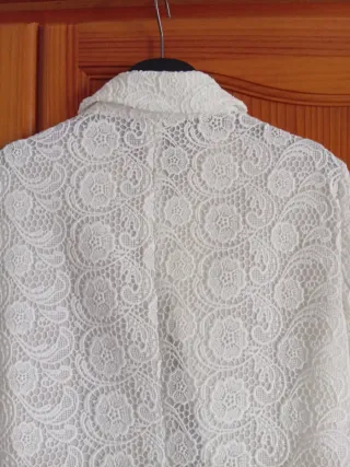 Chaqueta Zara encaje blanca mujer