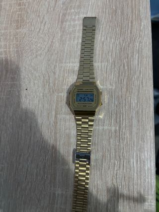 Reloj Casio Dorado