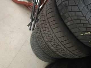 Llantas de aleación Mini y 4 cubiertas como nuevas