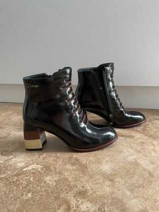 Botines Rockaway T38 Negros y Rojos