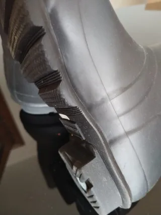 Botas Hunter negras, caña alta.