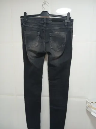 Tejanos Stradivarius tiro bajo Talla 40