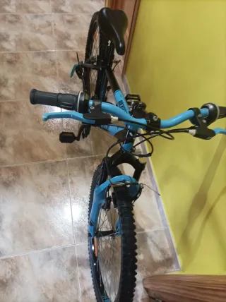 Bicicleta Btwin Rock Rider 500