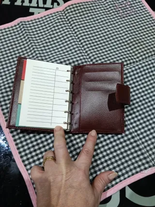 Agenda de bolsillo de cuero y ante
