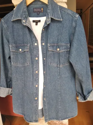 Camisa vaquera Grizzly en denim azul medio.T.38.