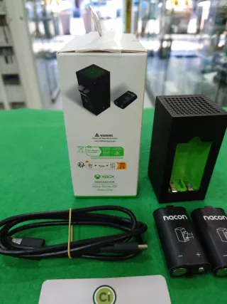 Cargador y Batería Nacon para Mando Xbox