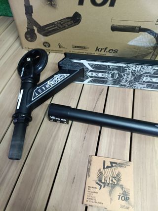 krF Patinete Agr 300 Class Gris