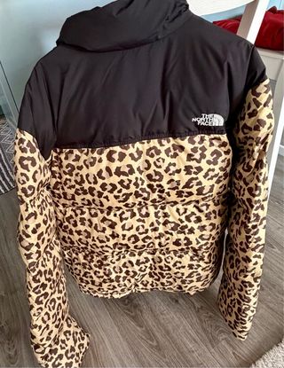 The North Face Chaqueta Leopardo Negra y Amarilla