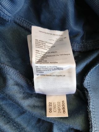 adidas tracktop size 176cm 15-16years blue