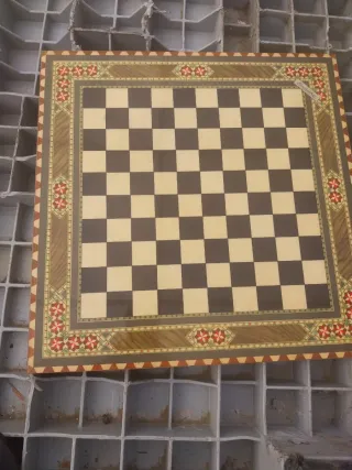 Tablero de ajedrez decorado