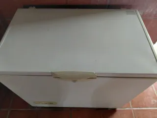 Congelatore bianco orizzontale