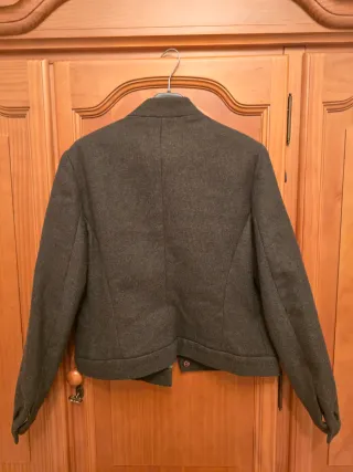 Chaqueta marrón y verde oliva