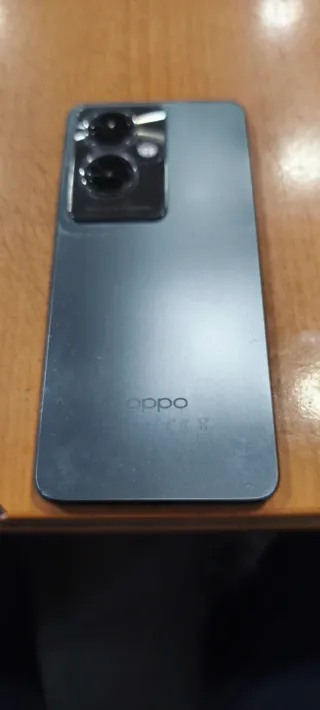 Telefoni OPPO A79 5G e Samsung A56 256GB Nero