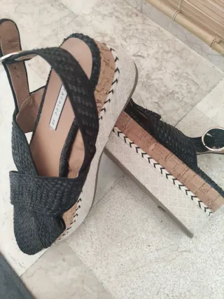 Sandalias Zara trenzadas negras talla 39