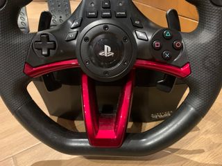 Volante e Pedali Hori PS4 Quasi Nuovo. Si vende x