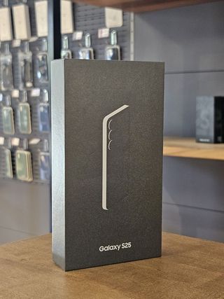 SAMSUNG S25 256GB BLU SIGILLATO