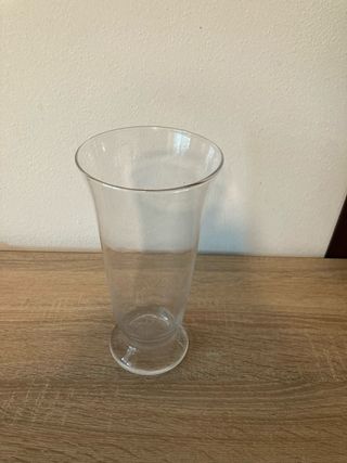 Vaso per fiori in vetro trasparente