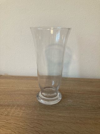 Vaso per fiori in vetro trasparente