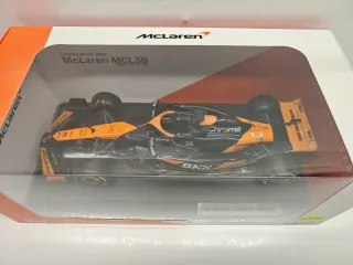 McLaren MCL38 Scala 1:18 RW Diecast