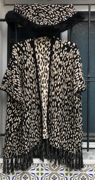 Poncho capa estampado