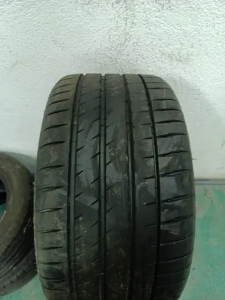 Michelin Pilot Sport 4S 265/30R19 93Y