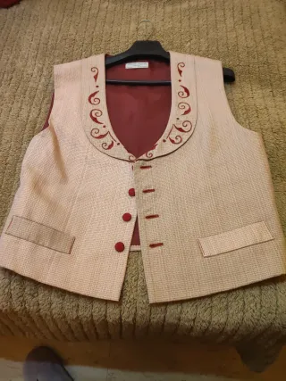 Traje fallero Torrentí rojo