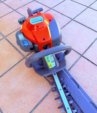 Cortasetos Husqvarna 122HD60