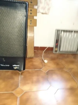Estufa eléctrica negra