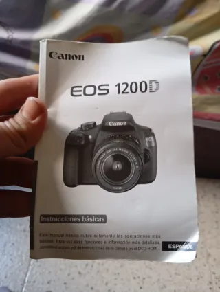 Cámara Canon EOS 1200D Negra