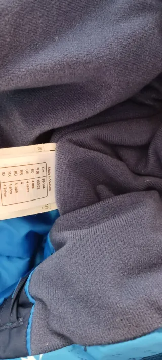 Mono de esquí azul para niño hasta 104 cm de alto.