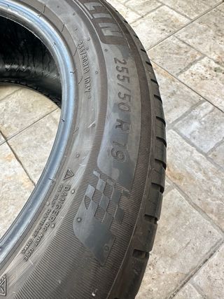 Neumático Michelin Pilot Sport 4 SUV 255/50 R19