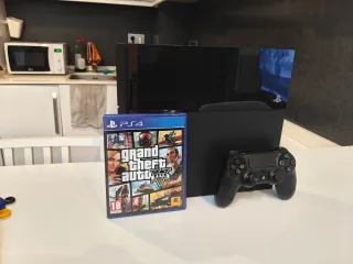 PS4 512GB + GTA 5